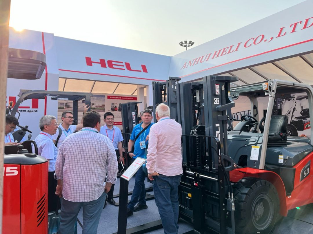 W020230424654198074037